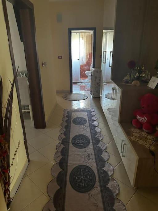 Apartament Tek Luani *